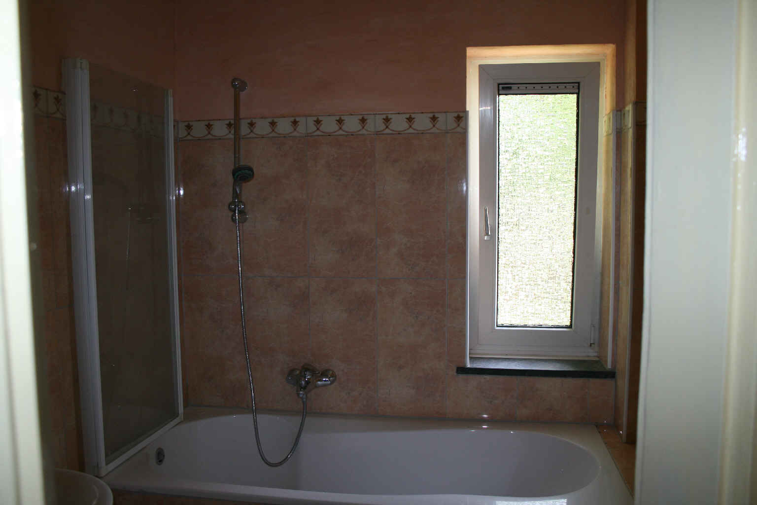 Und endlich wieder ein Fenster im Badezimmer